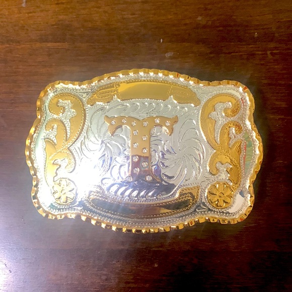 Western gold accent Buckle - Picture 1 of 9